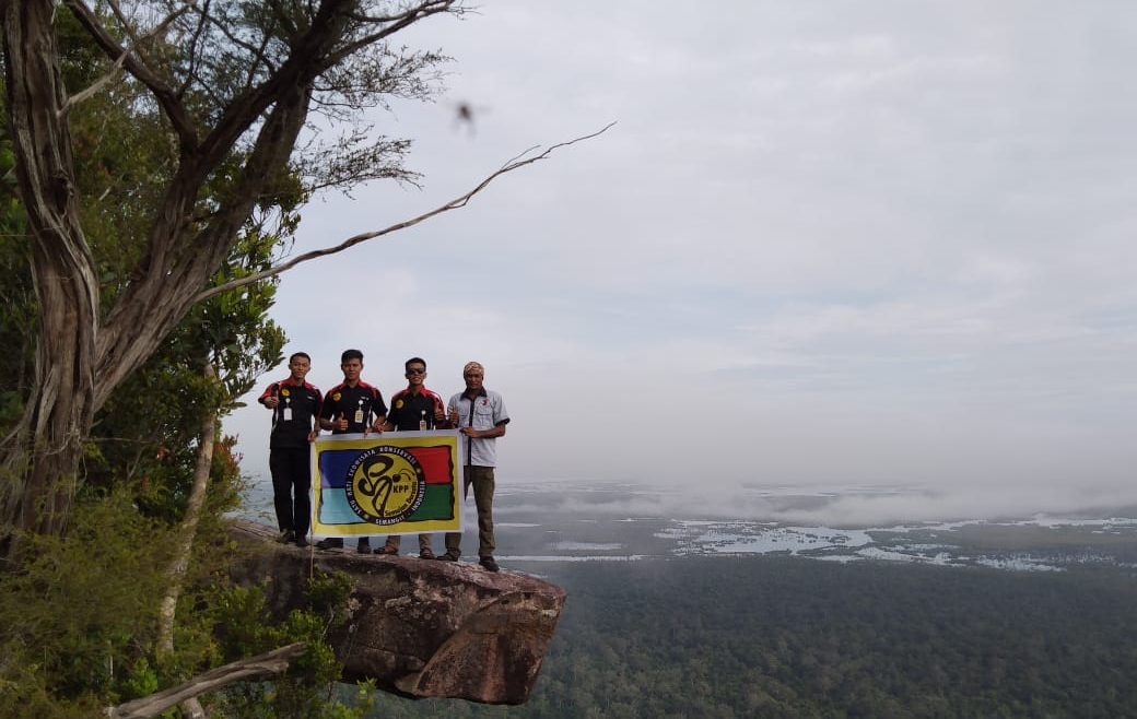 Bentarum Bersama Kelompok Pengelola Pariwisata Semujan Dorsata Kenalkan Pesona Bukit Semujan