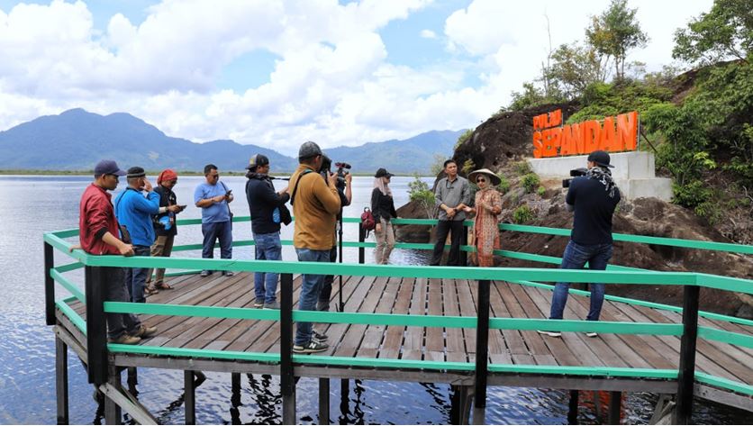 Anggota DPD RI Asal Kalimantan Barat Angkat Potensi Wisata Taman Nasional Danau Sentarum