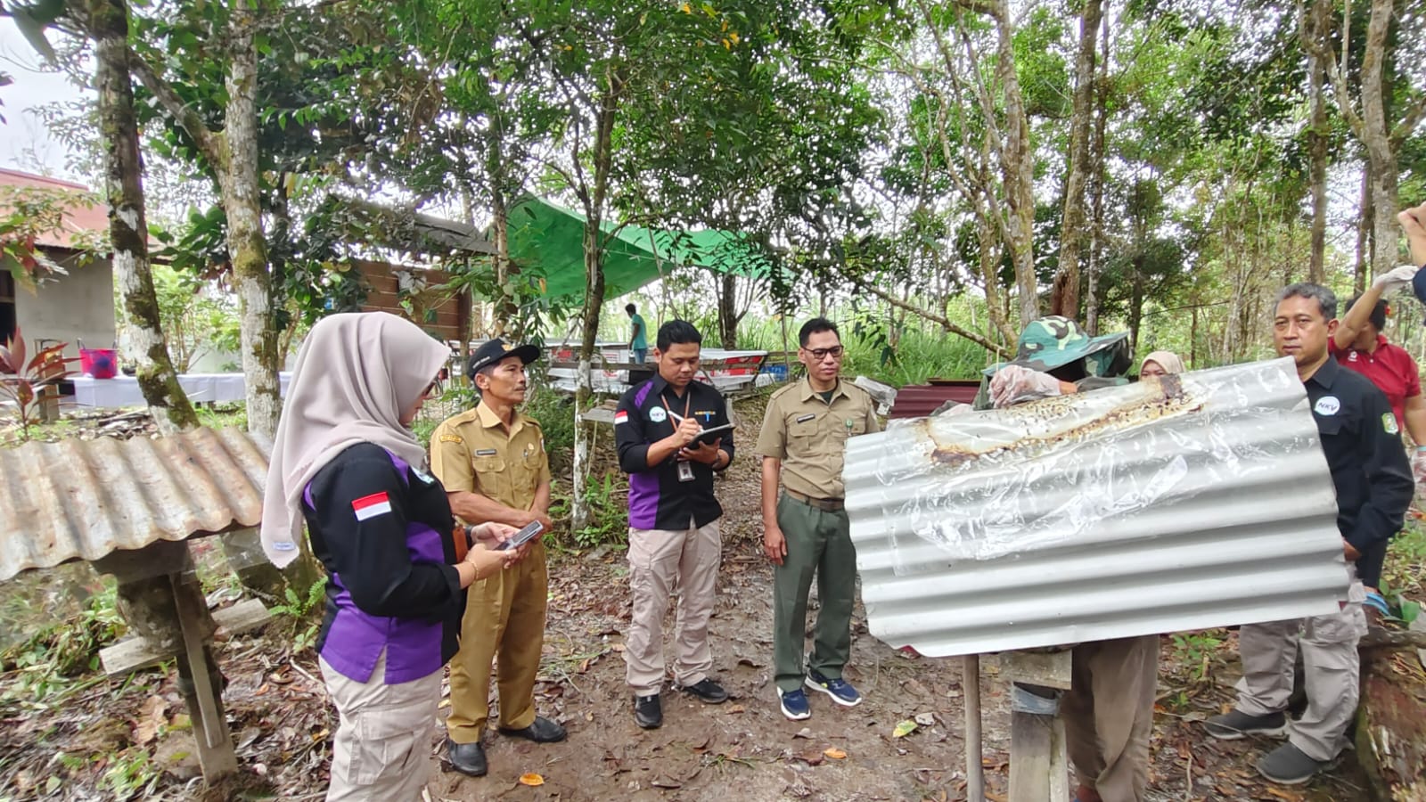 Lakukan Verifikasi Kelompok Budidaya Lebah Kelulut Binaan Tana Bentarum Siap Menerima Nomor