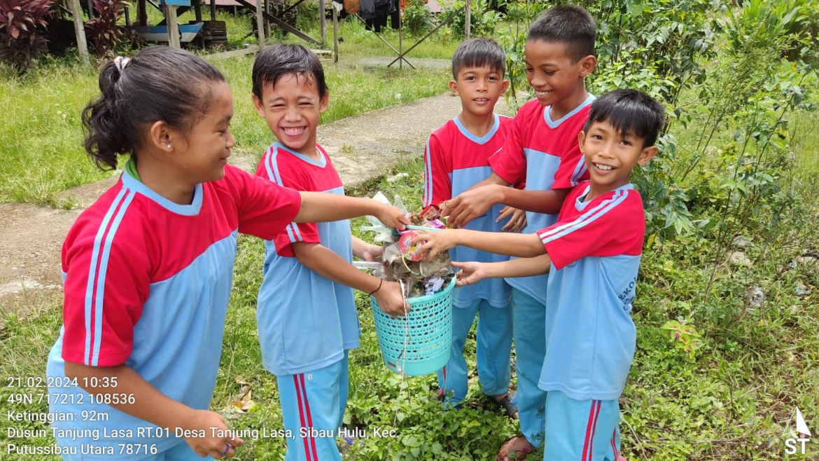 Bersama Generasi Muda Dukung Atasi Sampah Plastik dengan Cara Produktif